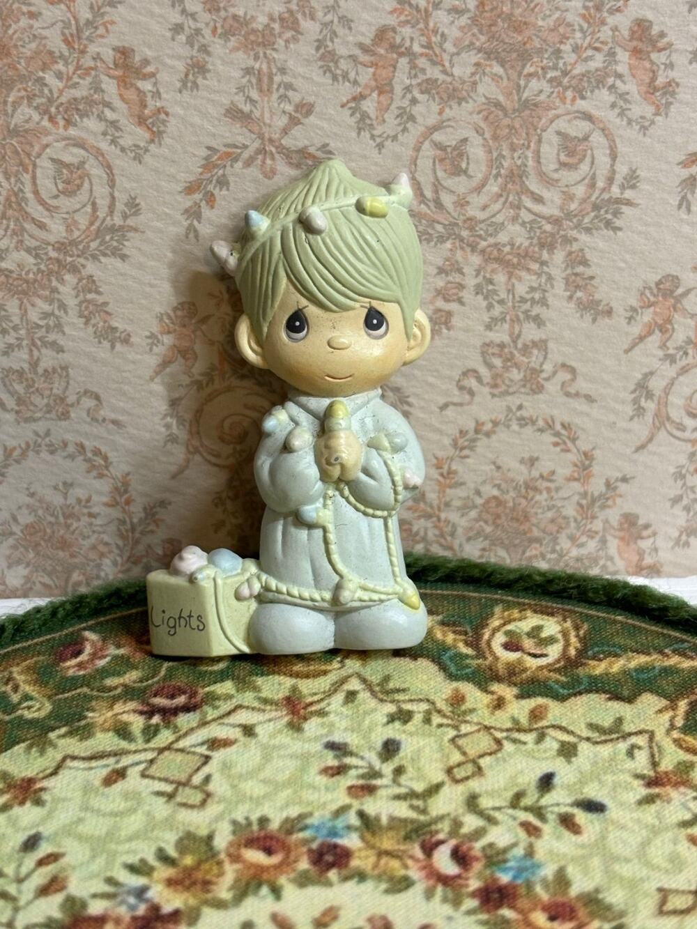 Vintage 1990 Enesco PRECIOUS  MOMENTS BOY BROOCH PIN #2